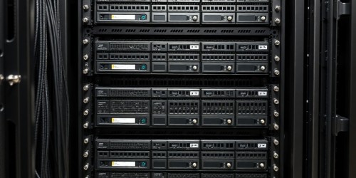 NAS rackmount 12 baias: Compare os fabricantes e modelos